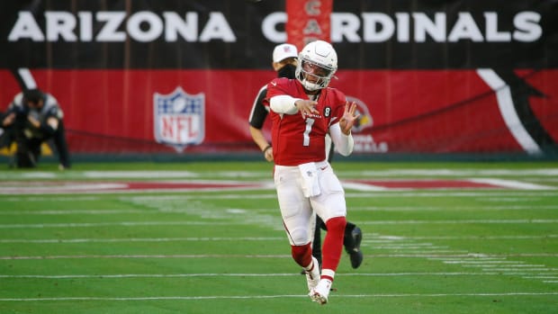 Cardinals' Kyler Murray (1) throws a pass during the first half against the Eagles at State Farm Stadium in Glendale, Ariz. on Dec. 20, 2020.